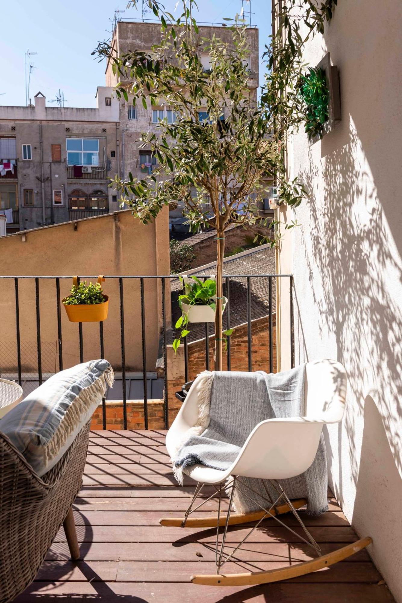 ברצלונה Enchanting 2 Bedroom Flat With Terrace Near Placa Espanya מראה חיצוני תמונה